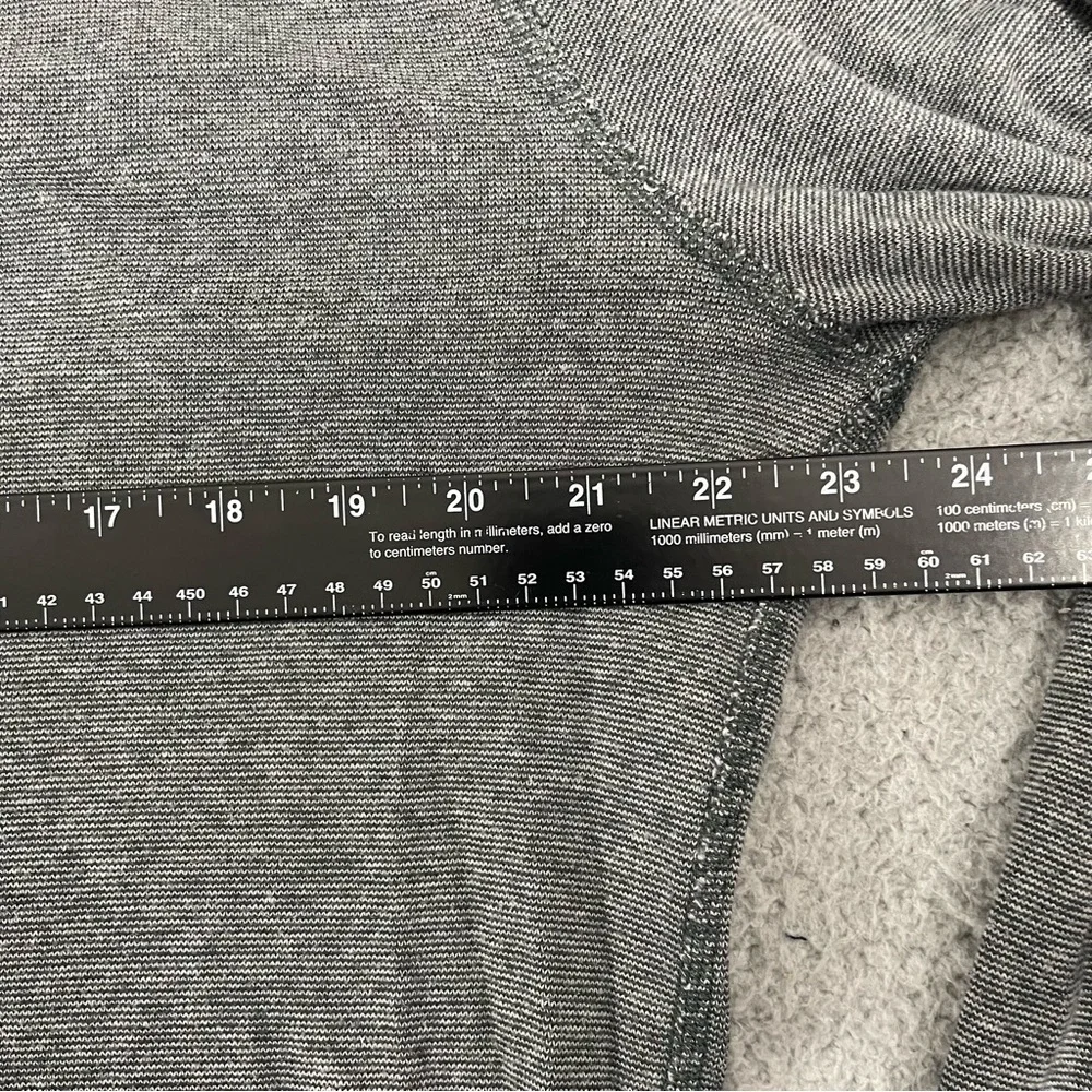 J.Crew‎ Shirt Men XL Gray Long Sleeve Henley